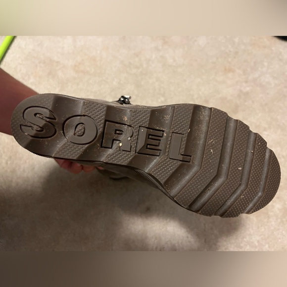 SOREL Joan of Arctic Wedge III Chelsea Booties Omega Taupe, Wet Sand size 8.5 - Picture 6 of 6